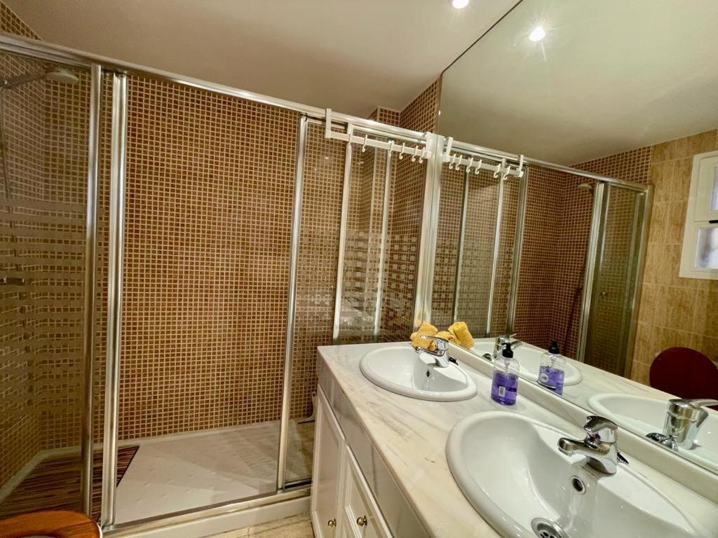 Comfy Apartment In The Heart Of The Costa Del Sol Sitio de Calahonda Ngoại thất bức ảnh